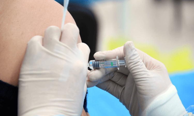 Mulai Hari Ini, Vaksin Covid-19 untuk Kelompok Rentan Gratis - Image