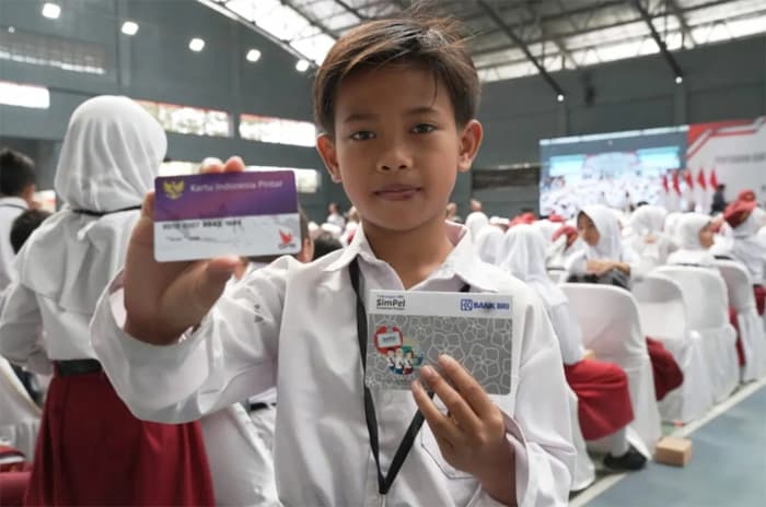 Kabar Baik! Dana PIP Tahap 4 Cair, Berikut Cara Cek Nama Penerima dan Rekening yang Dapat Transfer - Image