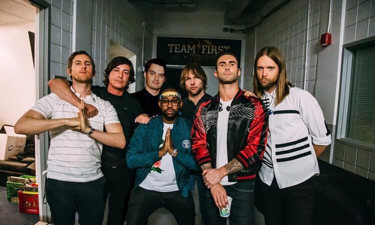 Makna dan Lirik Lagu Maroon 5 ‘Middle Ground’, Menggambarkan Pencarian Solusi Mencari Jalan Keluar dalam Ketidakpastian - Image