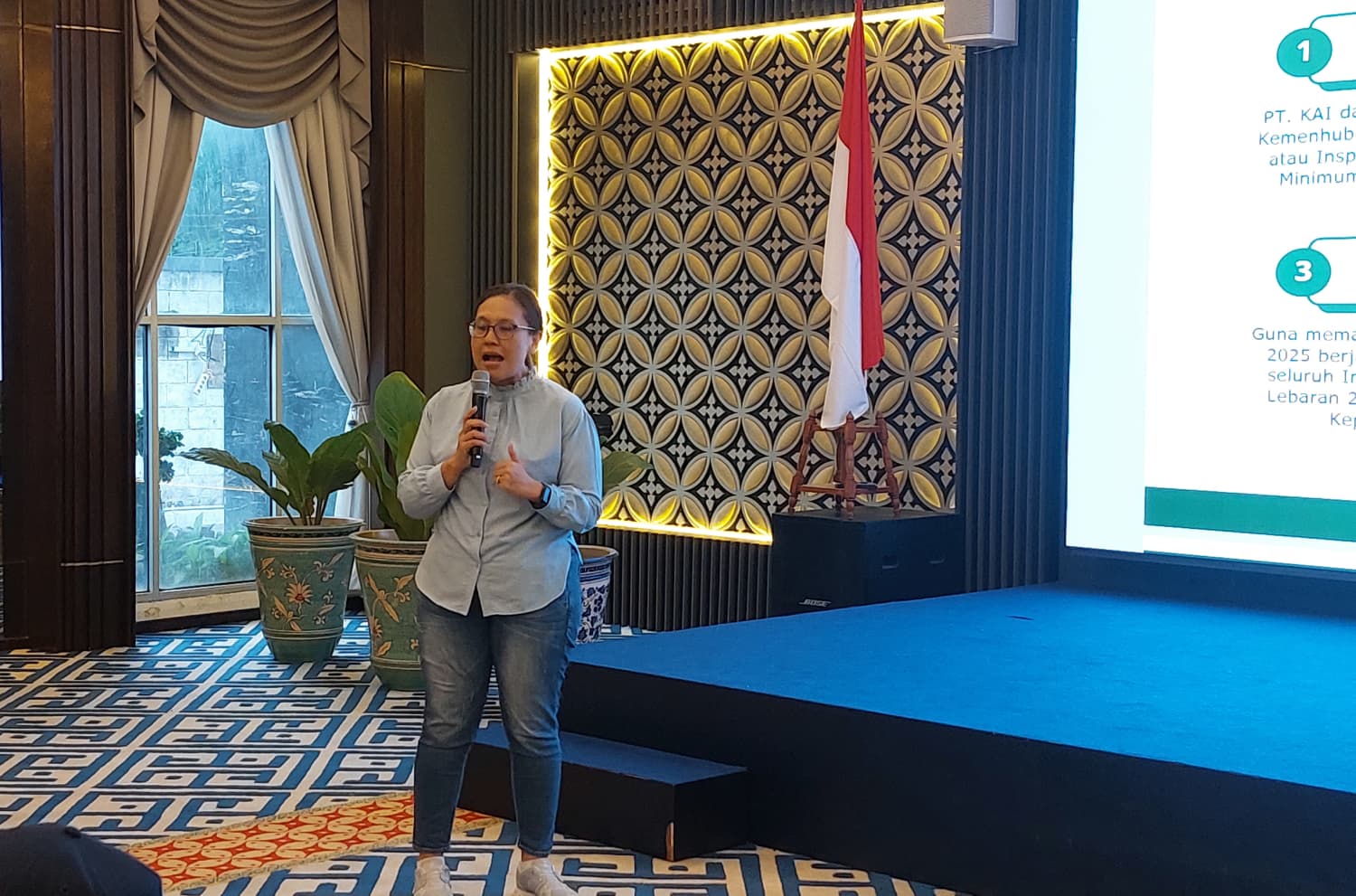 KAI Rekayasa Pola Operasi Imbas Jalur KA di Pekalongan Terendam Nanjir - Image