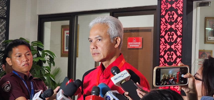 Sekjen PDIP Hasto Kristiyanto Divonis 3,5 Tahun Penjara, Ganjar Pranowo: Tidak Semua yang Dituduhkan Terbukti - Image