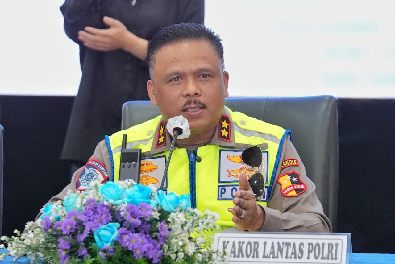 Singgung Sirene ‘Tot Tot Wuk Wuk’ saat Rapat di DPR, Kakorlantas: Kalau Anggota Dewan Kita Kawal, Tidak Berani Kami Pak - Image
