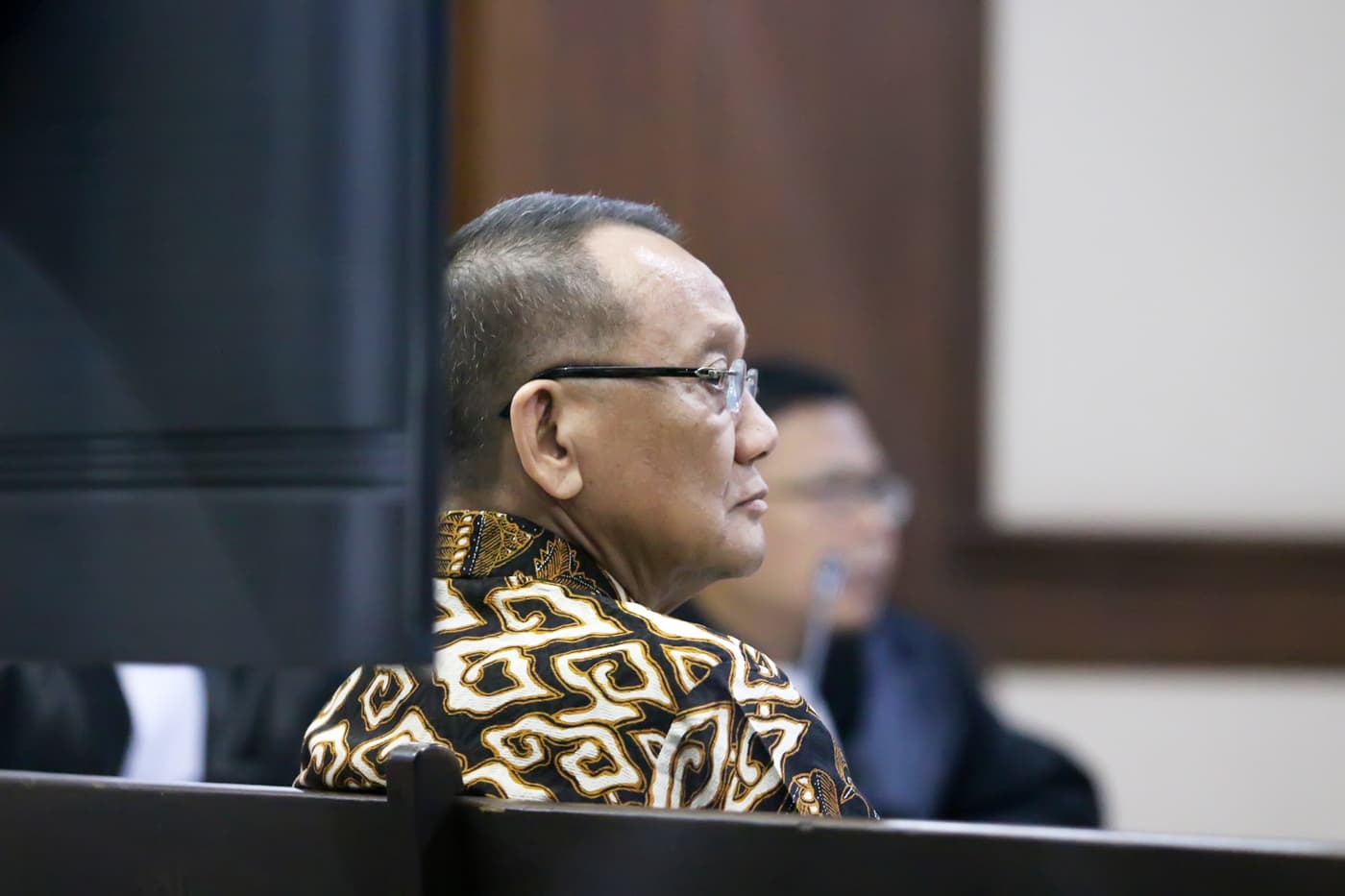 Saksi Beber Aliran dana Rp 11 Miliar ke Menantu Eks Sekretaris MA Nurhadi, Pengacara Klaim Hanya Asumsi - Image