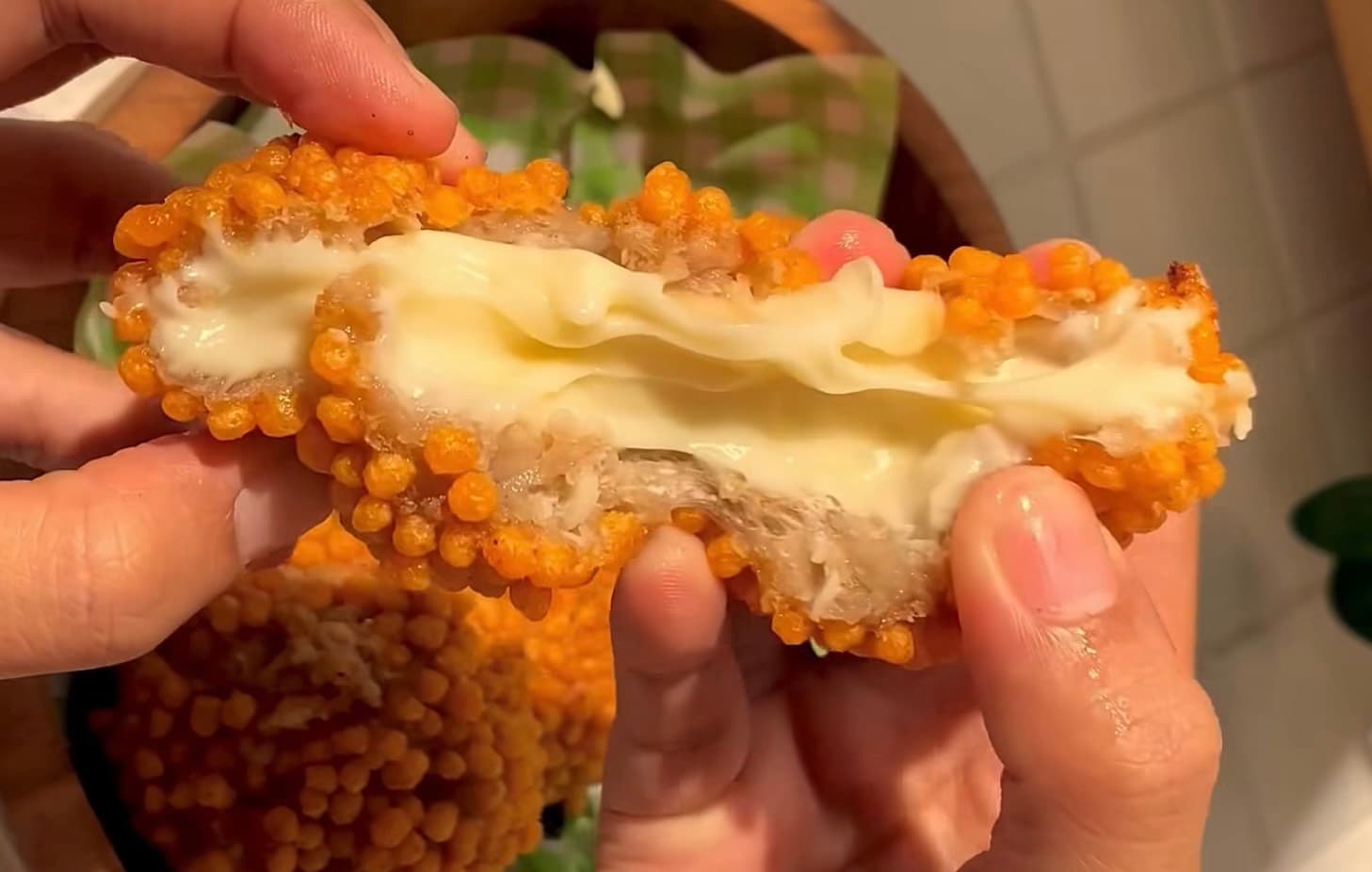 Resep Bola-Bola Ayam Keju Lumer, Camilan Gurih Viral - Image