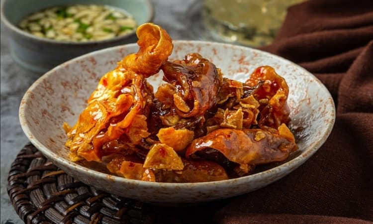 Top 5 Batagor Terkenal dan Paling Enak di Bandung, dari Kuah Kolagen hingga yang Paling Pedas Sejak 1980 - Image