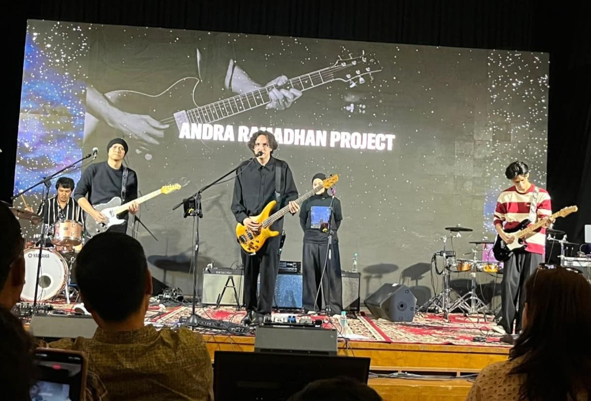 Andra Ramadhan Ungkap Hal yang Bikin PD Maksimal di Atas Panggung - Image