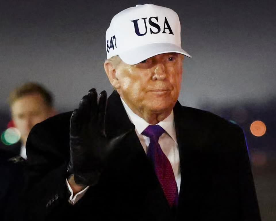 Murka Putusan Mahkamah Agung AS, Trump Tancap Gas Naikkan Tarif Impor Global Jadi 15 Persen - Image