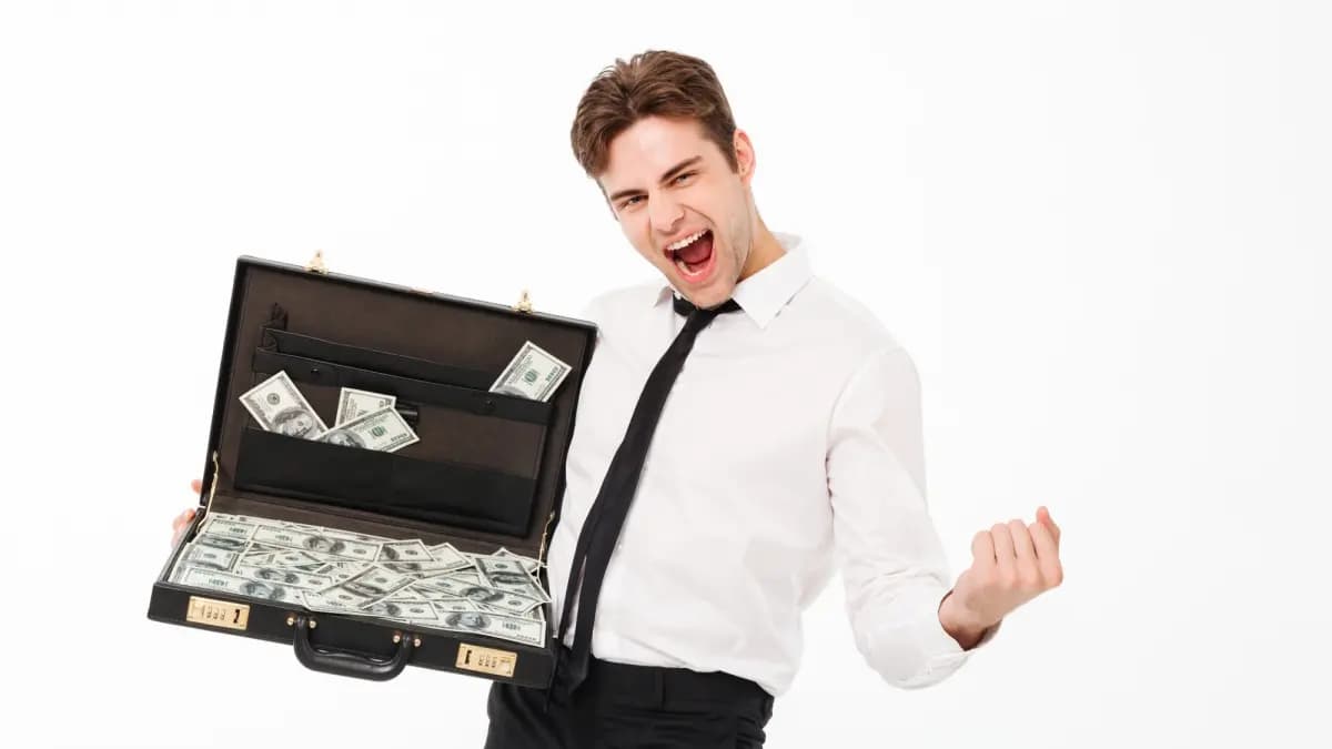 Maret 2026 Jadi Panggung Uang Besar: 4 Zodiak Ini Dihampiri Dana Tak Terduga - Image